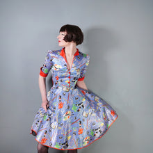 Load image into Gallery viewer, 70s MISS MOUSE RAE SPENCER CULLEN NOVELTY ARTIST PAINTS PRINT DRESS - XS