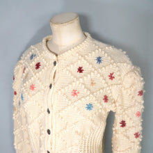 Load image into Gallery viewer, AUSTRIAN / TYROLEAN CREAM COLOURED BOBBLE KNIT FOLKLORE CARDIGAN - M-L