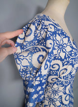 Load image into Gallery viewer, 60s 70s MISTER ANT BLUE WHITE BLOCK PRINT COTTON MAXI DRESS - XS