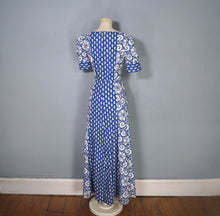 Load image into Gallery viewer, 60s 70s MISTER ANT BLUE WHITE BLOCK PRINT COTTON MAXI DRESS - XS