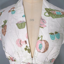 Load image into Gallery viewer, 50s NOVELTY PRINT BOLERO TIE BLOUSE / TOP IN PARISIAN FOOD MARKET PRINT - XS-S