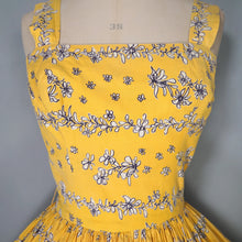 Load image into Gallery viewer, 50s BRIGHT YELLOW FLORAL SQUIGGLE PRINT FULL SKIRTED SUN DRESS - XS-S