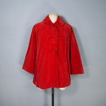 Load image into Gallery viewer, 50s HEAVY DEEP RED VELVET SWING COAT / OPERA JACKET - M