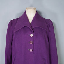 Load image into Gallery viewer, 60s does 40s HANDMADE PURPLE SWING JACKET WITH BIG COLLAR - S-M