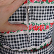 Load image into Gallery viewer, 50s GINGHAM CHECK AND RED-PINK FLORAL PRINT DAY DRESS - XS