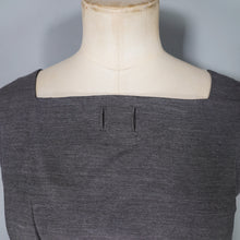 Load image into Gallery viewer, 60s KITTY COPELAND GREY FITTED PENCIL DRESS WITH DETATCHABLE CAPE - S