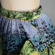 Load image into Gallery viewer, 50s GREEN YELLOW AND BLUE TREE / FOREST PRINT SKIRT WITH BIG POCKETS - 29&quot;