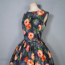 Load image into Gallery viewer, 50s 60s STORM GREY AND VIVID ORANGE FLORAL ROSE PRINT DRESS - L / volup