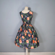 Load image into Gallery viewer, 50s 60s STORM GREY AND VIVID ORANGE FLORAL ROSE PRINT DRESS - L / volup