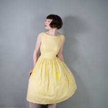 Load image into Gallery viewer, 50s 60s KAY WHITNEY YELLOW GINGHAM FULL SKIRTED DRESS WITH LACE SWIRLS - S