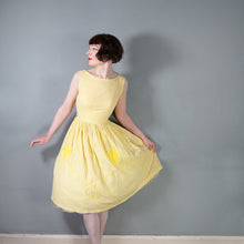 Load image into Gallery viewer, 50s 60s KAY WHITNEY YELLOW GINGHAM FULL SKIRTED DRESS WITH LACE SWIRLS - S