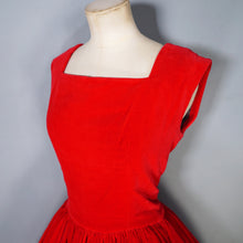 Load image into Gallery viewer, 50s GLAMOUROUS BOLD RED VELVET PARTY DRESS WITH TIERED SCALLOPED FULL SKIRT - M