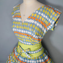 Load image into Gallery viewer, 50s MARYON NOVELTY CITRUS FRUIT PRINT FULL SKIRTED COTTON DRESS - S