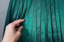 Load image into Gallery viewer, 50s RODNEY DARK GREEN METALLIC TAFFETA PLEATED FULL SKIRT DRESS WITH BELT - XS-S
