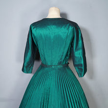 Load image into Gallery viewer, 50s RODNEY DARK GREEN METALLIC TAFFETA PLEATED FULL SKIRT DRESS WITH BELT - XS-S