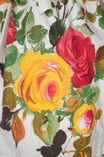 Load image into Gallery viewer, 50s BIG PAINTERLY YELLOW AND PINK ROSE PRINT COTTON WRAP AROUND ROBE DRESS - M