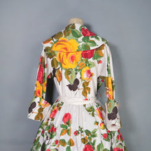 Load image into Gallery viewer, 50s BIG PAINTERLY YELLOW AND PINK ROSE PRINT COTTON WRAP AROUND ROBE DRESS - M