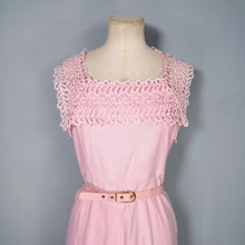 Load image into Gallery viewer, 50s BALLET PINK BRUSHED RAYON DRESS WITH LACE NECKLINE - S