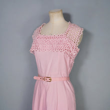 Load image into Gallery viewer, 50s BALLET PINK BRUSHED RAYON DRESS WITH LACE NECKLINE - S