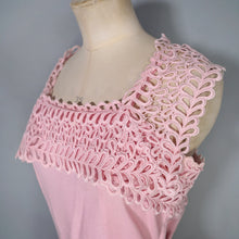 Load image into Gallery viewer, 50s BALLET PINK BRUSHED RAYON DRESS WITH LACE NECKLINE - S