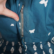 Load image into Gallery viewer, 50s TEAL GREEN "MAXMOR" FULL SKIRTED COTTON DRESS WITH FLORAL AND BUTTERFLY PRINT - M