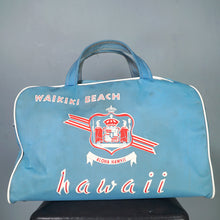 Load image into Gallery viewer, 50s / 60s HAWAIIAN SPORTS BAG / WEEKENDER TRAVEL BAG