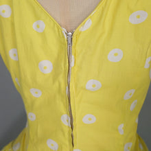 Load image into Gallery viewer, 50s / 60s YELLOW CIRCLE PRINT FULL SKIRT COTTON DRESS - S-M
