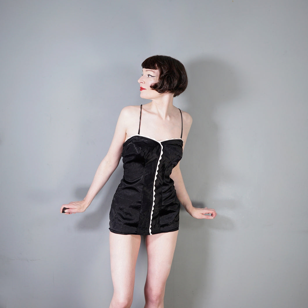 40s 50s SHIRRED BLACK SATIN SWIMSUIT - L / volup