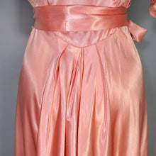 Load image into Gallery viewer, 40s BLUSH PINK SATIN ZIP FRONT LONG LOUNGEWEAR ROBE DRESS - S