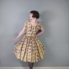 Load image into Gallery viewer, 50s HYVOGUE LIGHT GREEN COTTON DRESS WITH PINK AND PURPLE ROSE PRINT - M