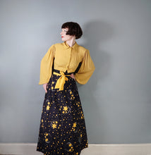 Load image into Gallery viewer, 70s BLACK AND YELLOW CELESTIAL STAR PRINT MAXI COTTON SKIRT - 34"