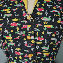 Load image into Gallery viewer, 50s NOVELTY BLACK DUCK PRINT FULL SKIRTED BELTED COTTON DRESS - M