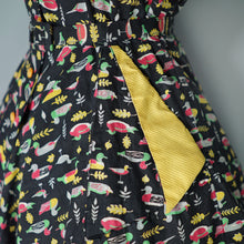 Load image into Gallery viewer, 50s NOVELTY BLACK DUCK PRINT FULL SKIRTED BELTED COTTON DRESS - M