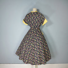 Load image into Gallery viewer, 50s NOVELTY BLACK DUCK PRINT FULL SKIRTED BELTED COTTON DRESS - M