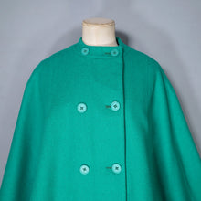 Load image into Gallery viewer, 80s VIBRANT JADE GREEN FULL SWEEP SHORT DOUBLE BREASTED WOOL CAPE - FREE SIZE