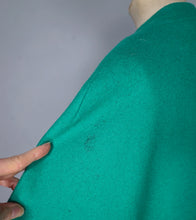 Load image into Gallery viewer, 80s VIBRANT JADE GREEN FULL SWEEP SHORT DOUBLE BREASTED WOOL CAPE - FREE SIZE