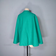 Load image into Gallery viewer, 80s VIBRANT JADE GREEN FULL SWEEP SHORT DOUBLE BREASTED WOOL CAPE - FREE SIZE