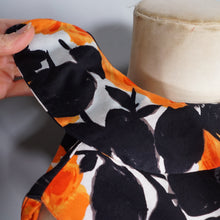 Load image into Gallery viewer, 60s VIVID AND BLACK ORANGE FLORAL ROSE PRINT RUFFLED COTTON DRESS - S