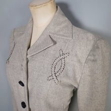 Load image into Gallery viewer, 40s GREY WESTERN STYLE FITTED WOOL JACKET WITH PATCHWORK DESIGNS - M