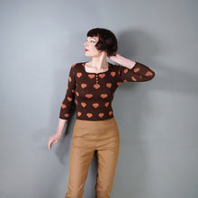 Load image into Gallery viewer, 70s SOFT KNIT BROWN AND PEACH HEART JUMPER TOP - XS-S