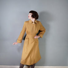 Load image into Gallery viewer, 40s "FERNPROOF" CAMEL COLOURED WOOL TRENCH STYLE COAT - S-M