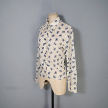 Load image into Gallery viewer, 70s BLUE WHITE CHERUB / CUPID NOVELTY PRINT SHIRT - S