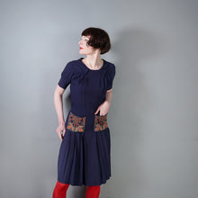 Load image into Gallery viewer, 40s NAVY BLUE RAYON CREPE DRESS WITH BEADED ORANGE POCKETS - XS