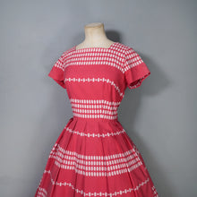 Load image into Gallery viewer, 50s 60s CRANBERRY PINK GEOMETRIC PATTERN COTTON DAY DRESS - S
