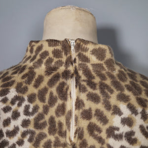 60s 70s DEBENHAMS LEOPARD ANIMAL PRINT ANGORA BLEND WOOL JUMPER - M