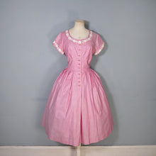 Load image into Gallery viewer, 50s VICKY VAUGN DUSKY PINK TEA DRESS WITH LACE AND RHINESTONES - M