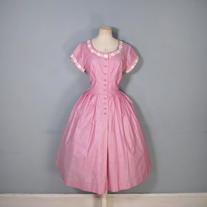 50s VICKY VAUGN DUSKY PINK TEA DRESS WITH LACE AND RHINESTONES - M