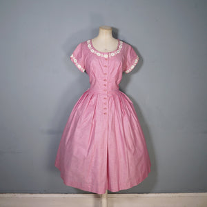 50s VICKY VAUGN DUSKY PINK TEA DRESS WITH LACE AND RHINESTONES - M