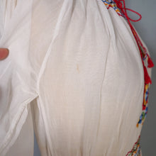 Load image into Gallery viewer, 1940s HAND EMBROIDERED HUNGARIAN GAUZE COTTON DRESS - S
