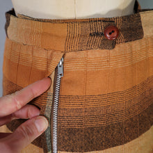 Load image into Gallery viewer, 50s SPORTRITE REVERSIBLE PLEATED RUST AND BLACK TARTAN PLAID WOOL SKIRT - 26.5"